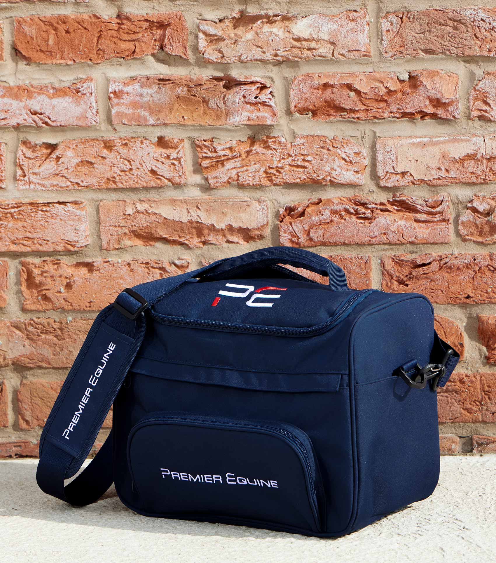 PE Team Grooming Bag Navy - Image 5