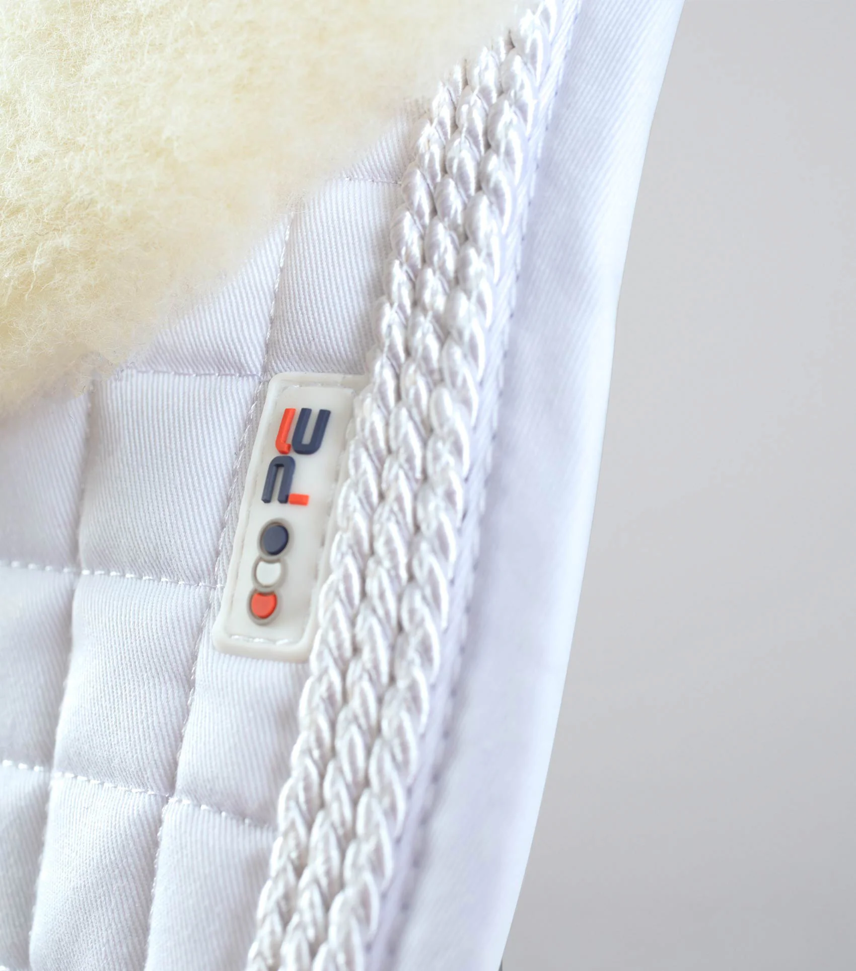 Pony Close Contact Merino Wool Half Lined European GP/ Jump Square White/Natrual Wool - Image 2