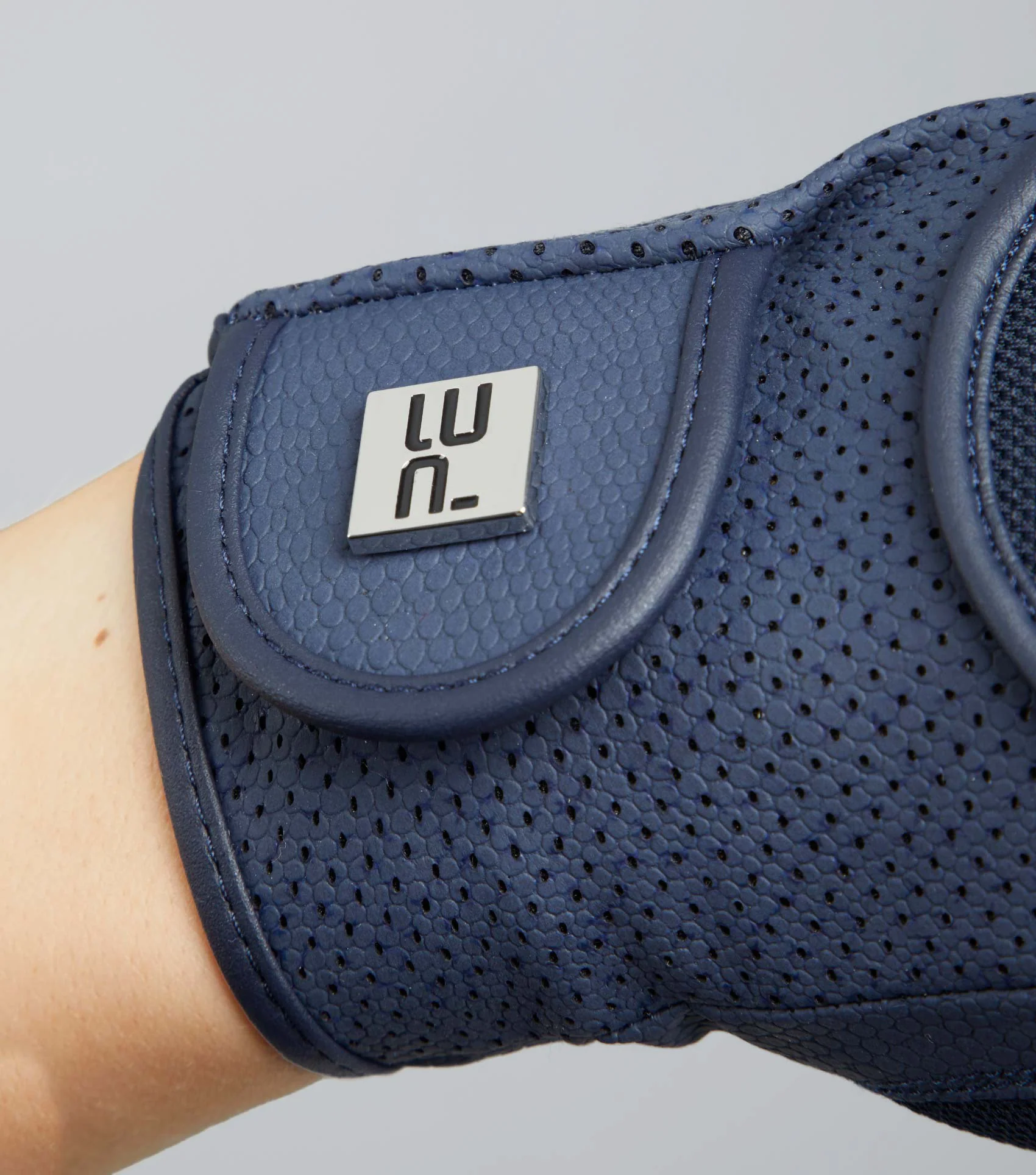 Presa Mesh Riding Gloves Navy - Image 3