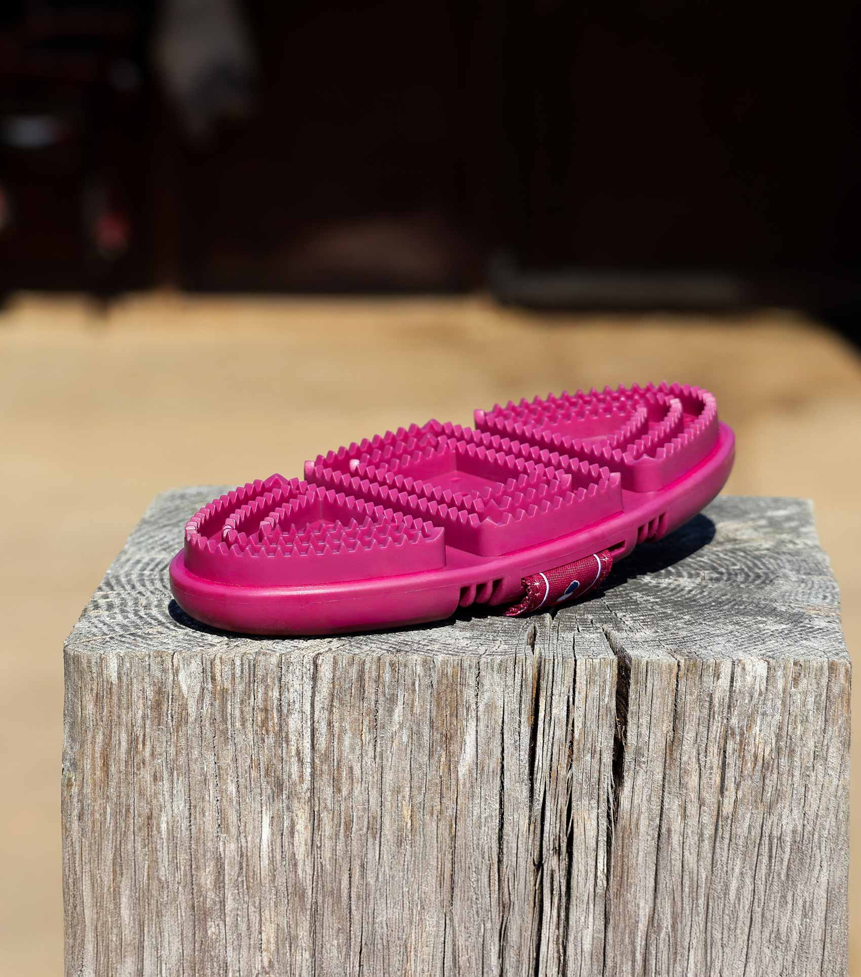 Soft-Touch Flexi Curry Comb Wine & Fuchsia - Image 4