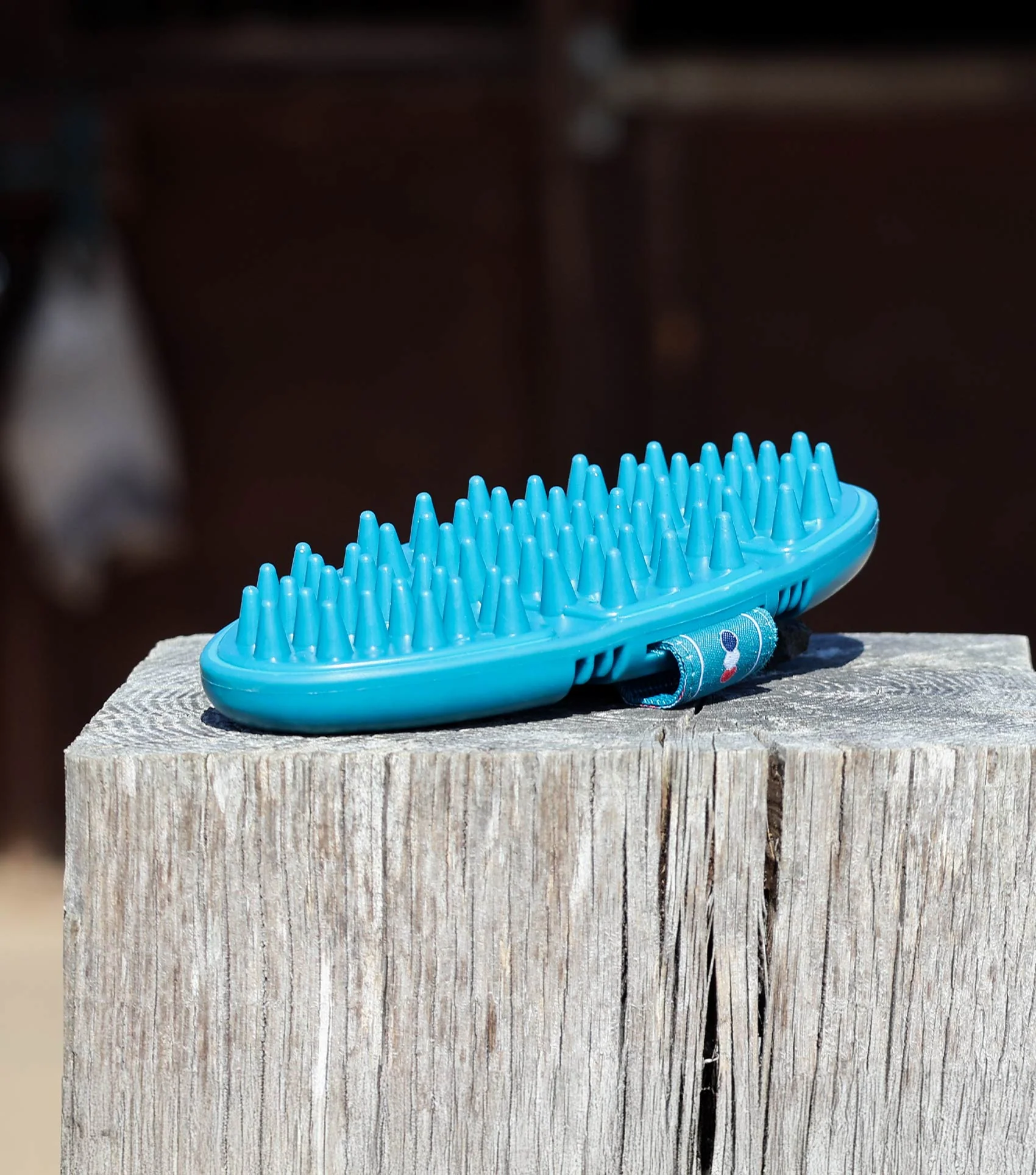 Soft-Touch Flexi Massage Brush Med Blue & Peacock - Image 4