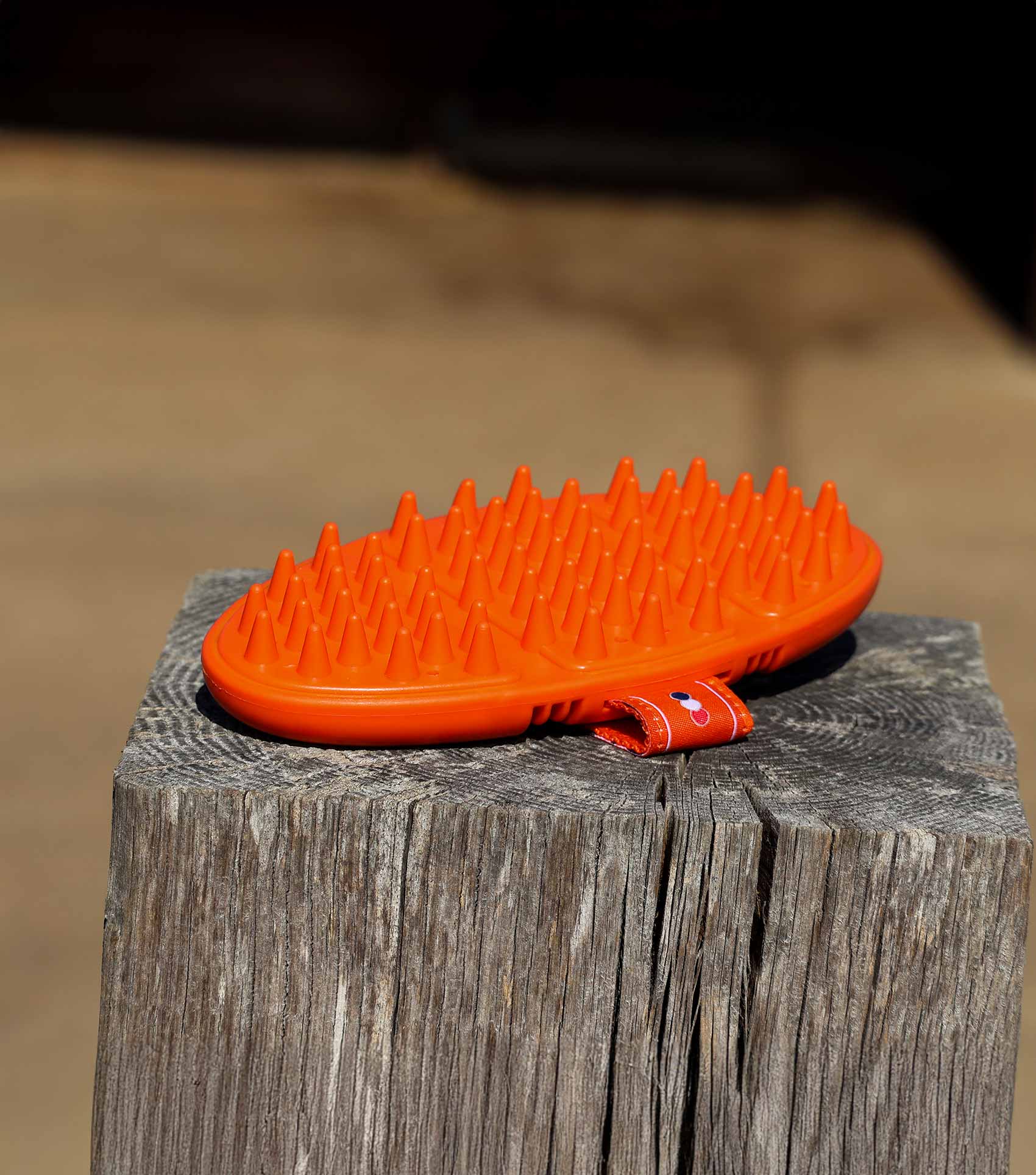 Soft-Touch Flexi Massage Brush Orange & Amber - Image 4