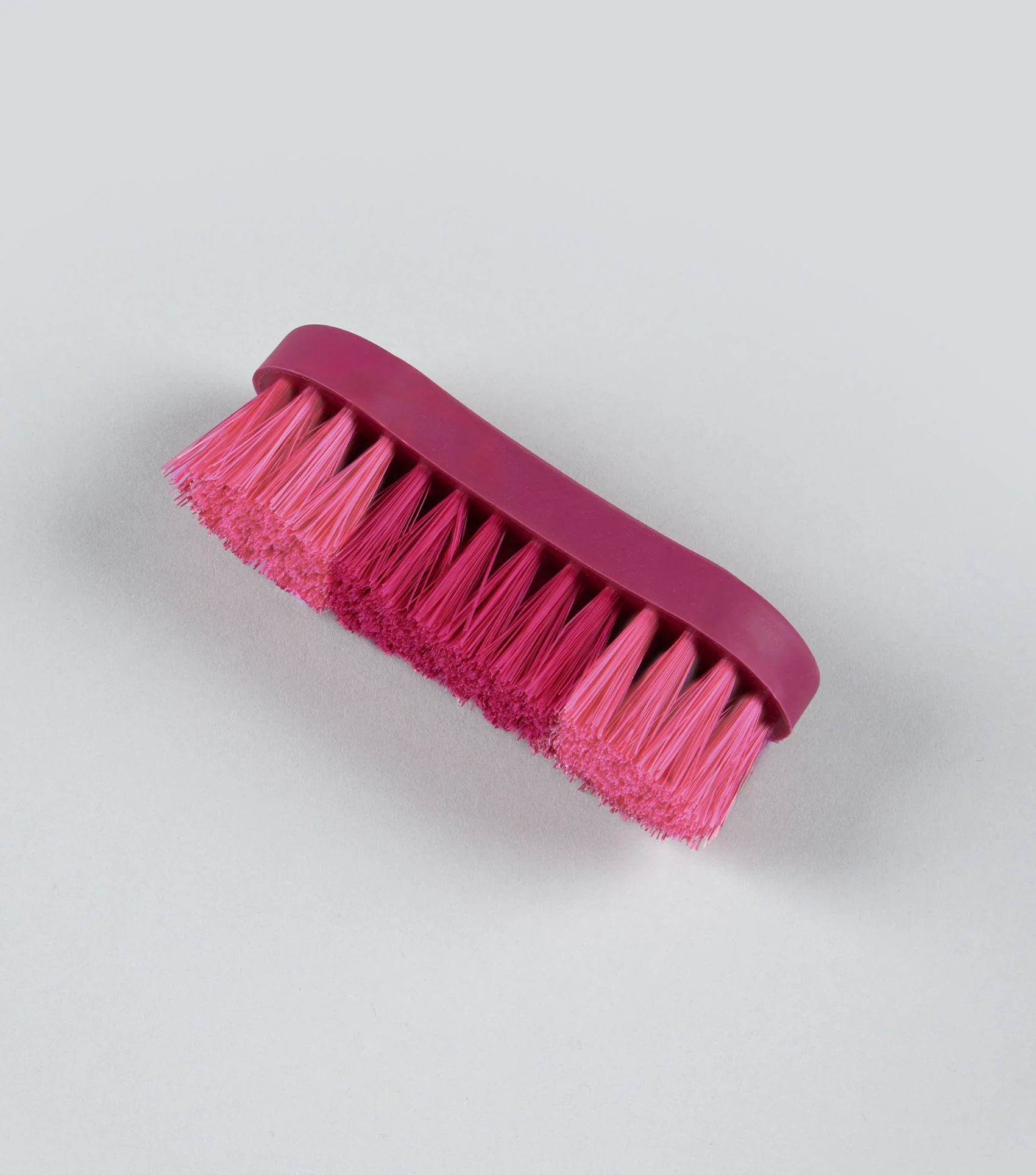 Soft-Touch Face Brush Wine & Fuchsia - Image 3