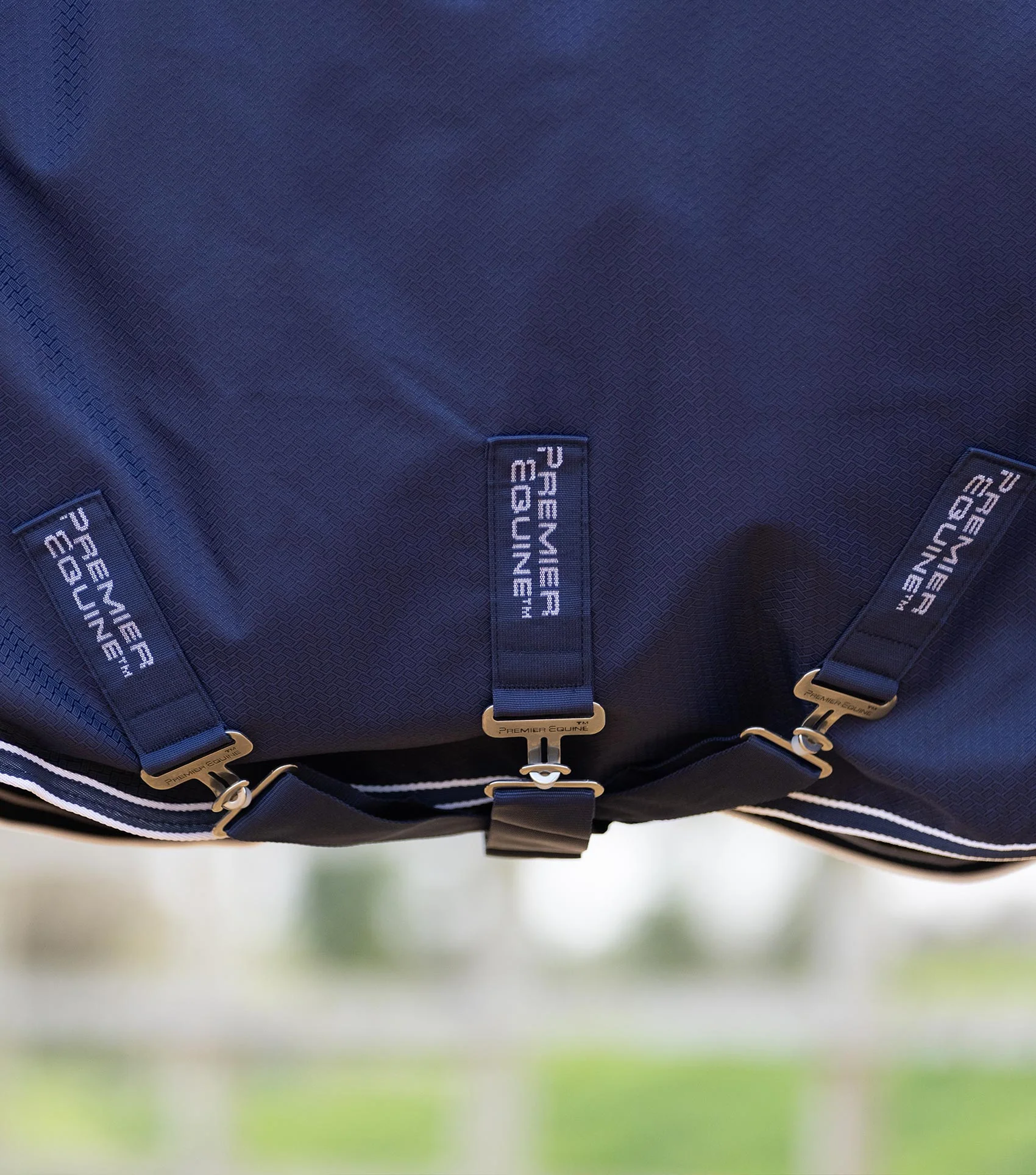 Stratus 600D Series 0g Original Turnout Rug Navy - Image 4