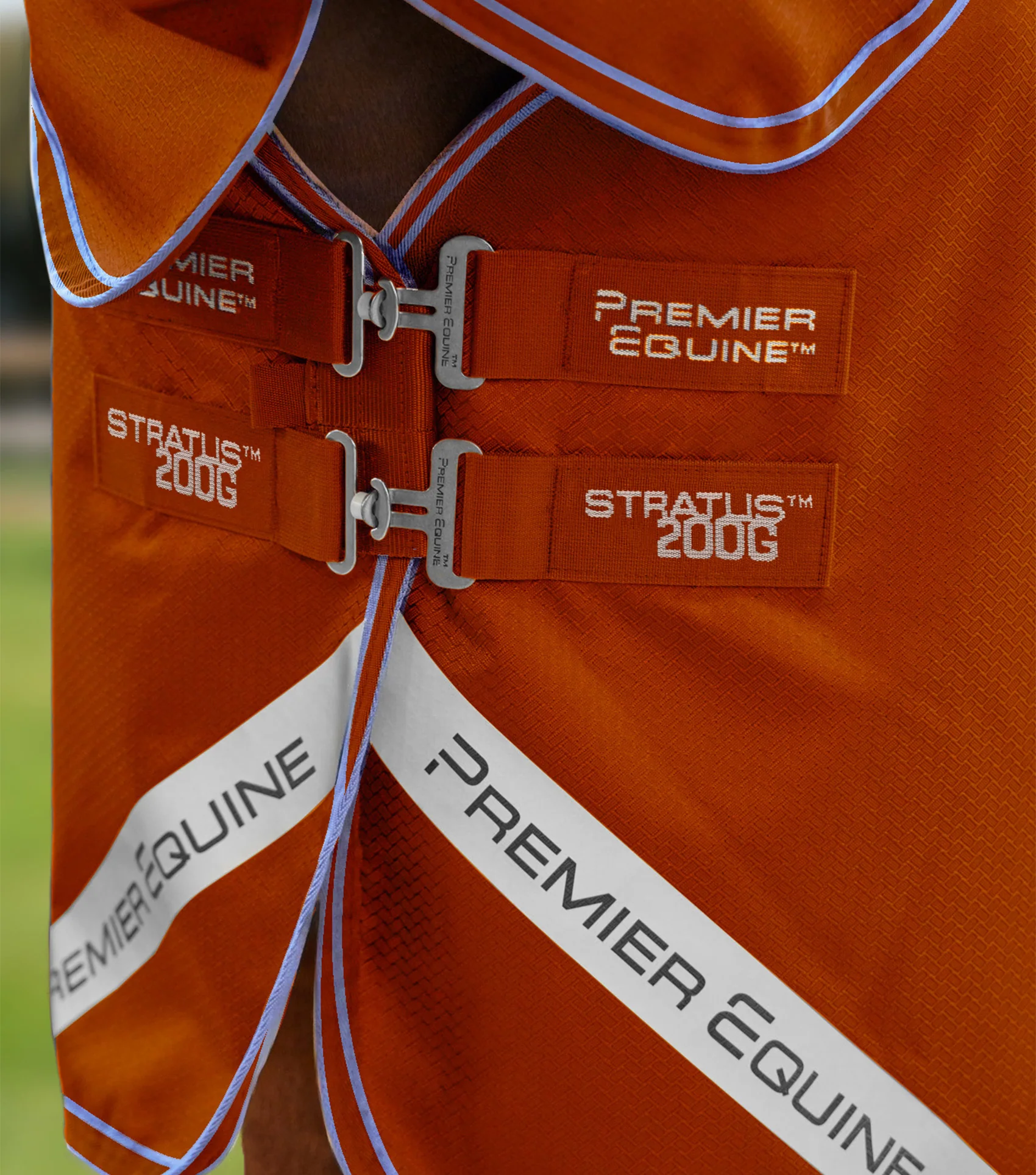 Stratus 600D Series 200g Turnout Rug with Classic Neck Cover Orange - Image 4