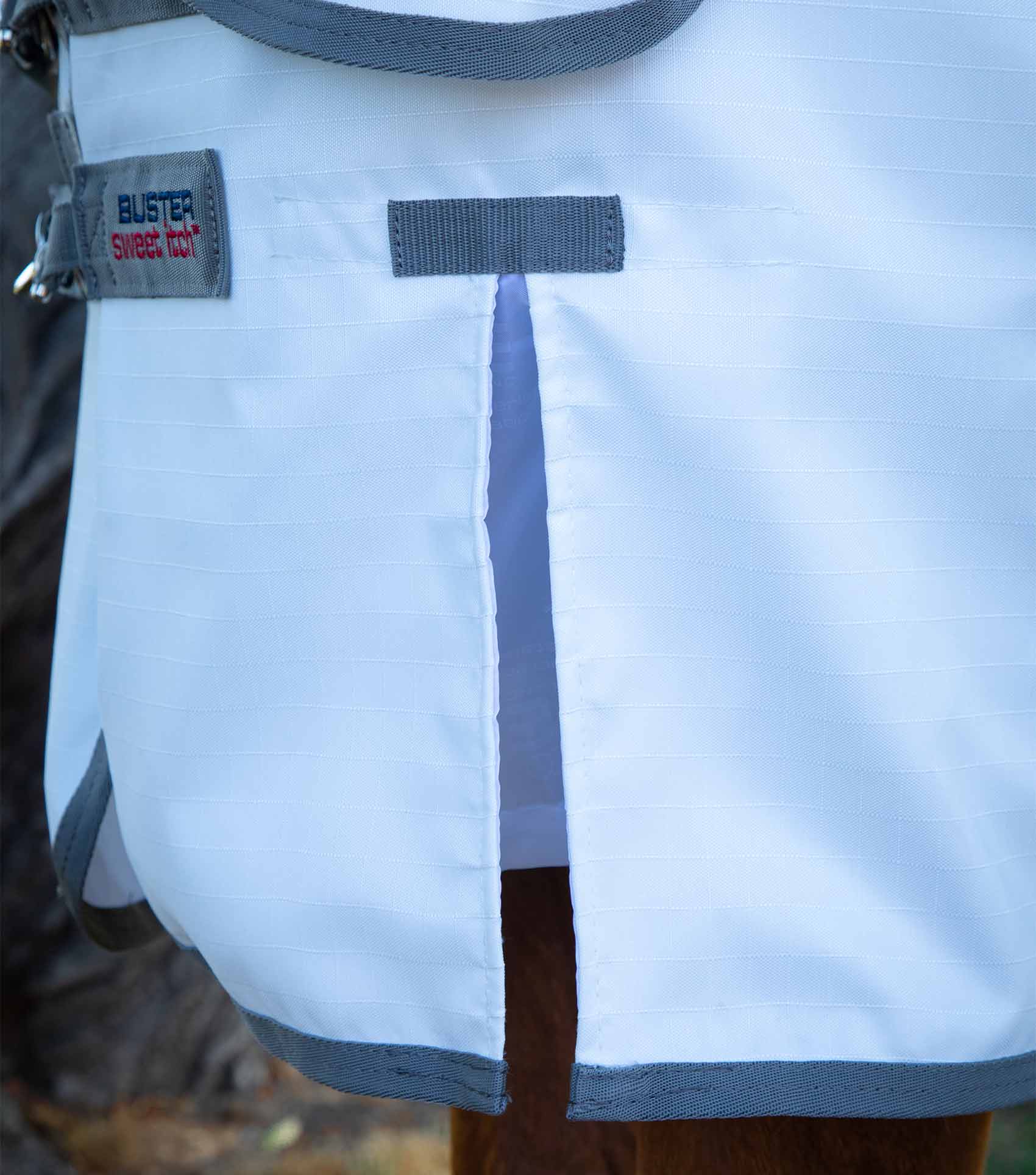 Sweet Itch Buster Fly Rug with Belly Flap White - Image 3