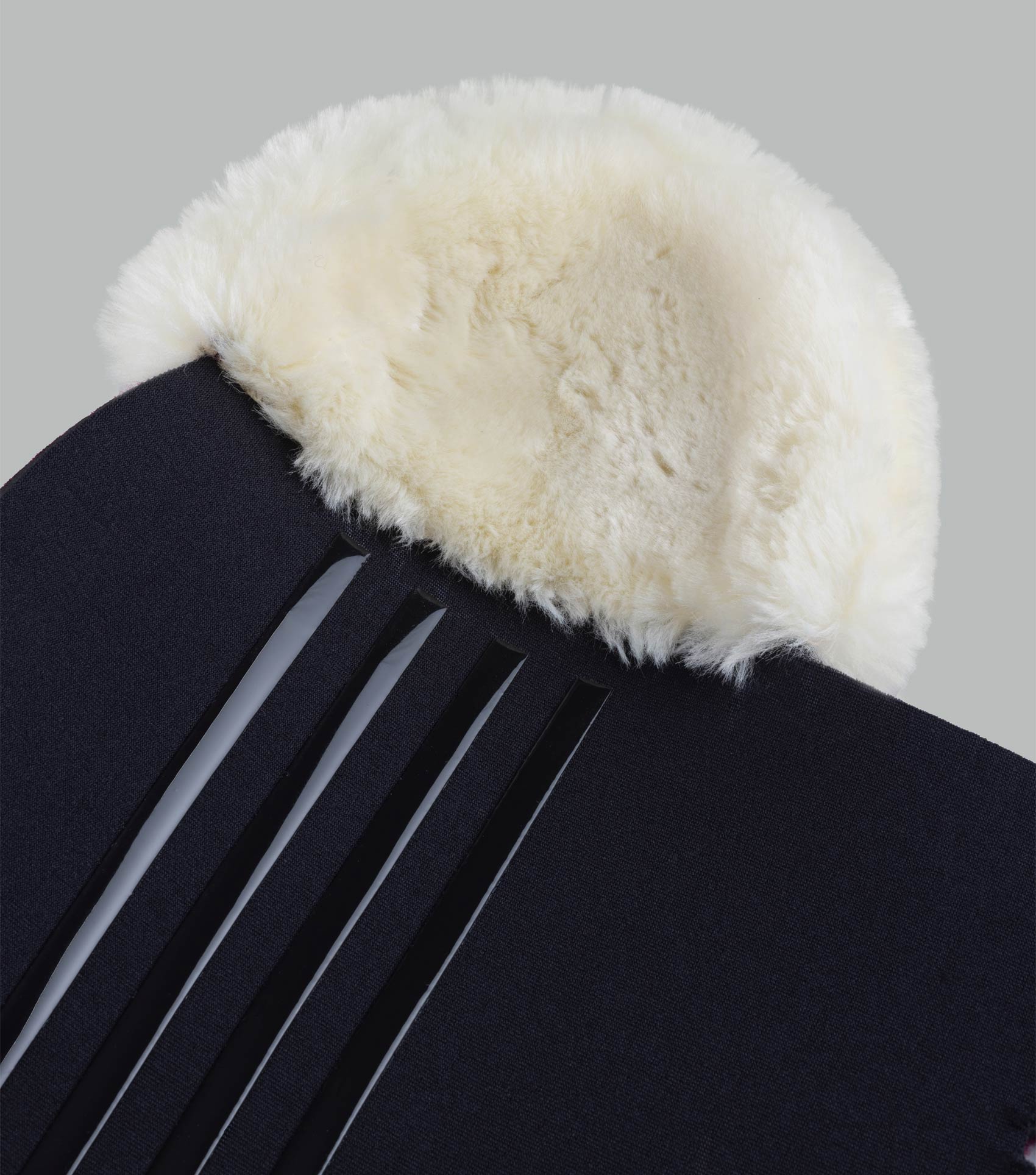 Techno Wool Anti-Slip Tail Guard Black - Image 3