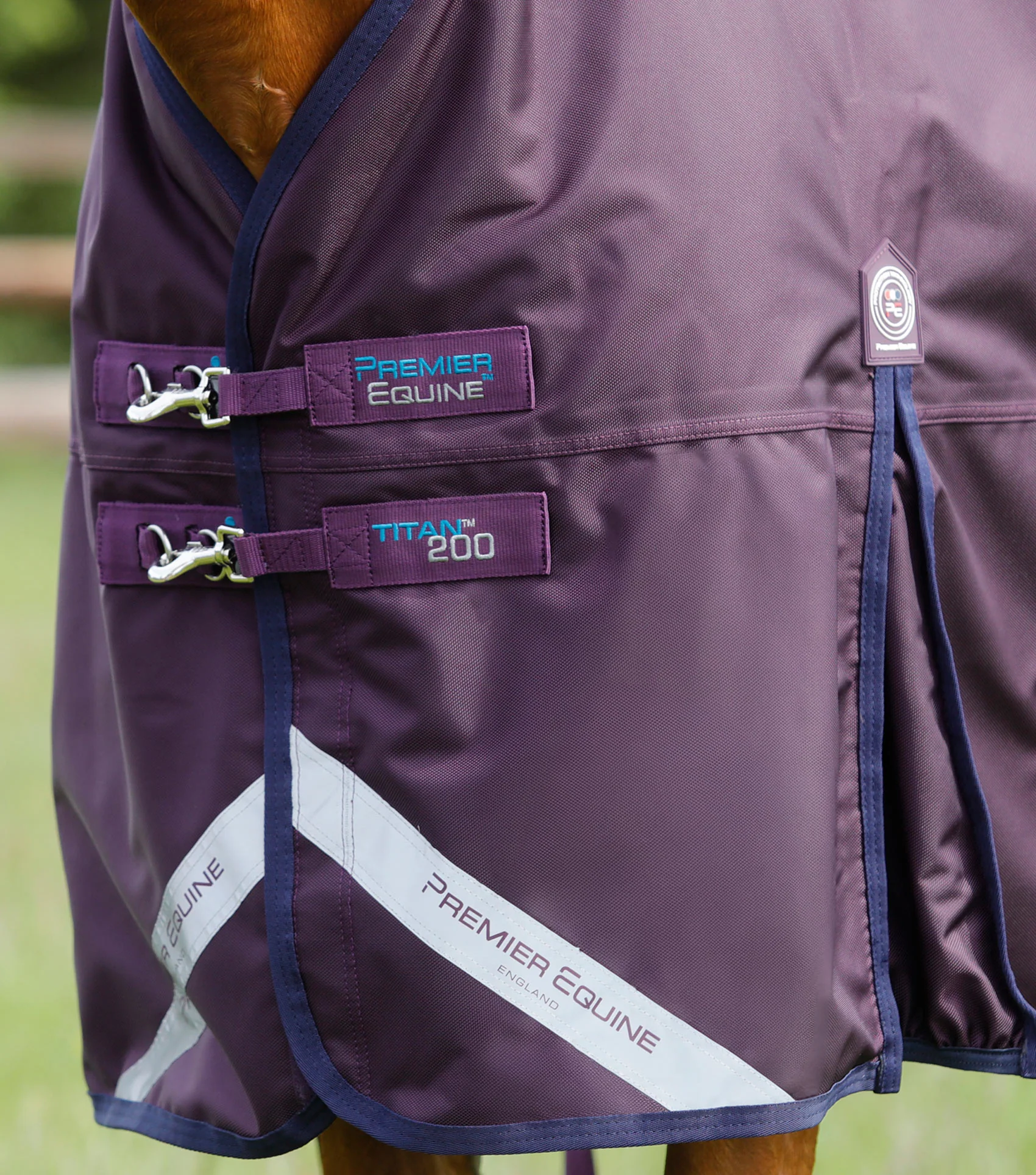 Titan 200g Original Turnout Rug Purple - Image 3