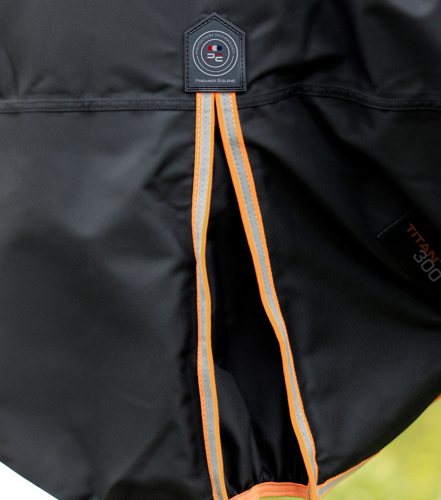 Titan 300g Turnout Rug with Snug-Fit Neck Cover Black - Image 4