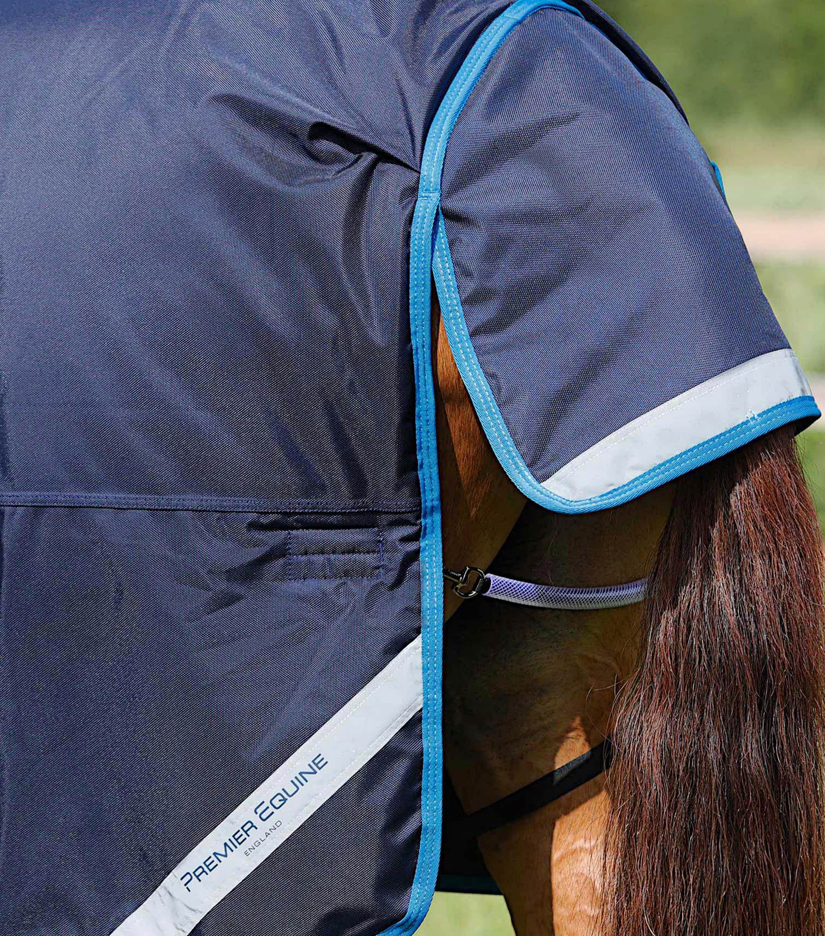 Titan 450g Original Turnout Rug Navy - Image 6