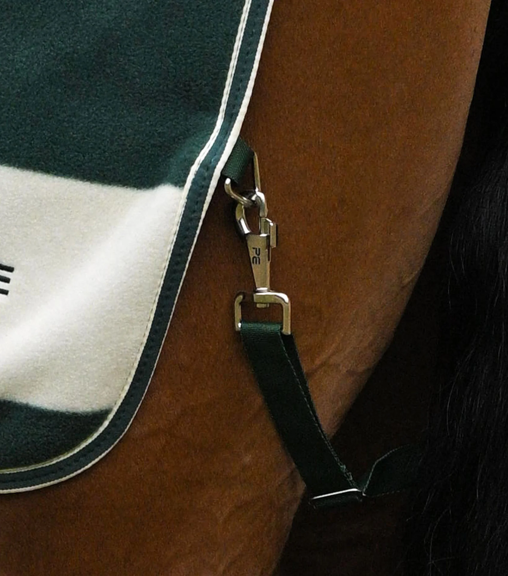 Vellus Horse Fleece Exercise Sheet Green/White - Image 4