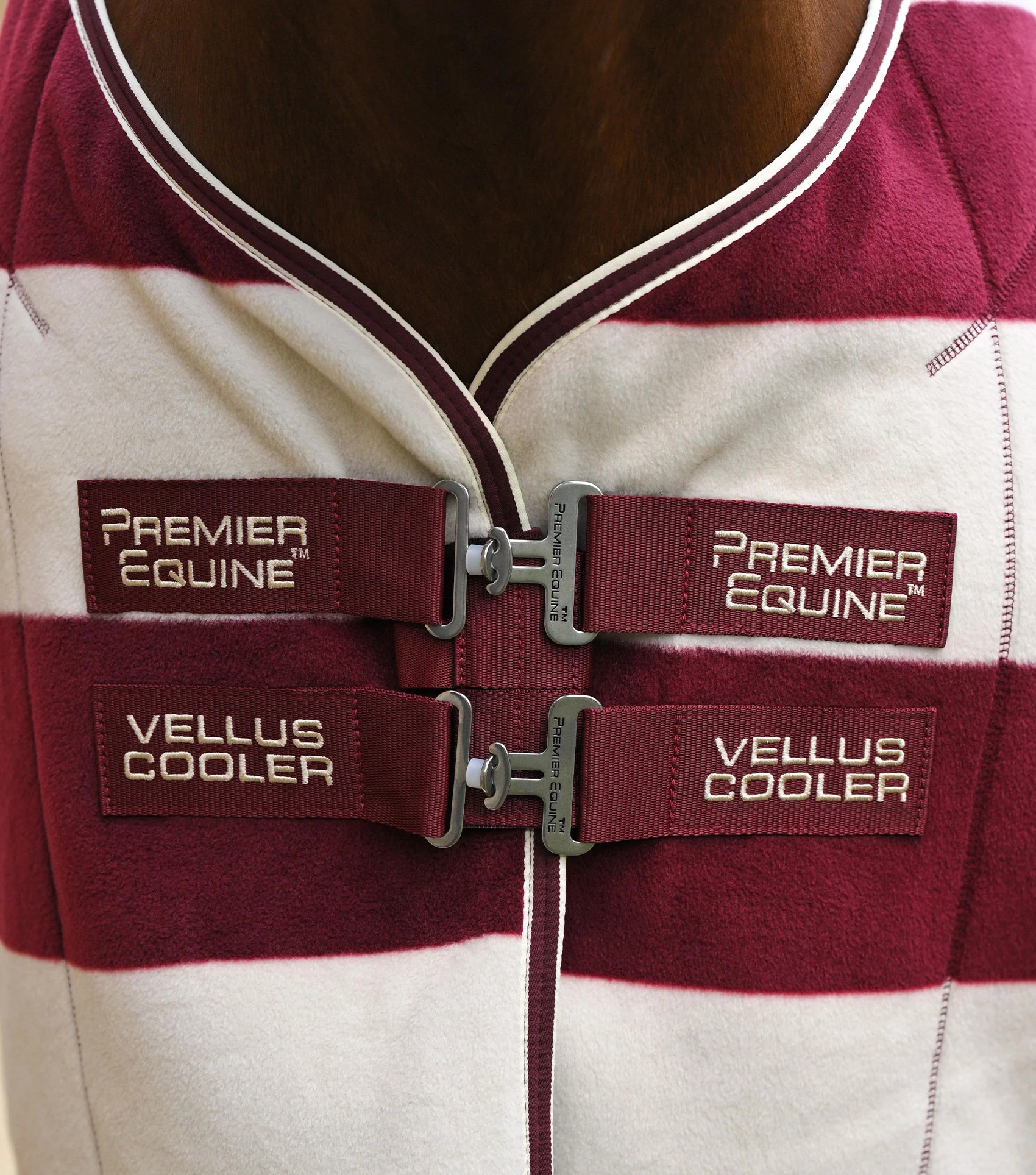 Vellus Horse Fleece Rug Burgundy/White - Image 2