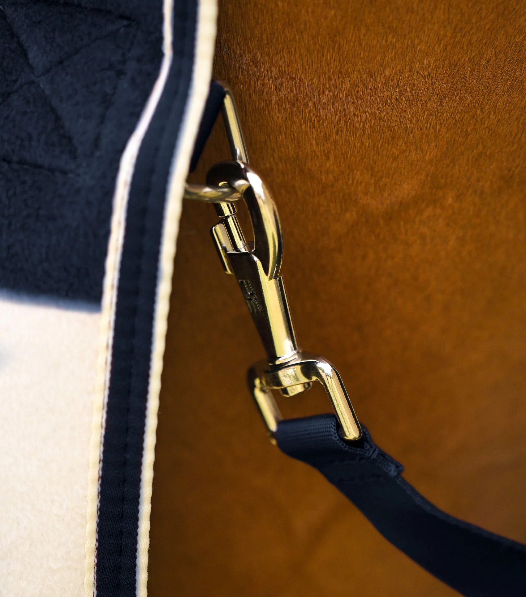 Vellus Horse Fleece Rug Navy/White - Image 5