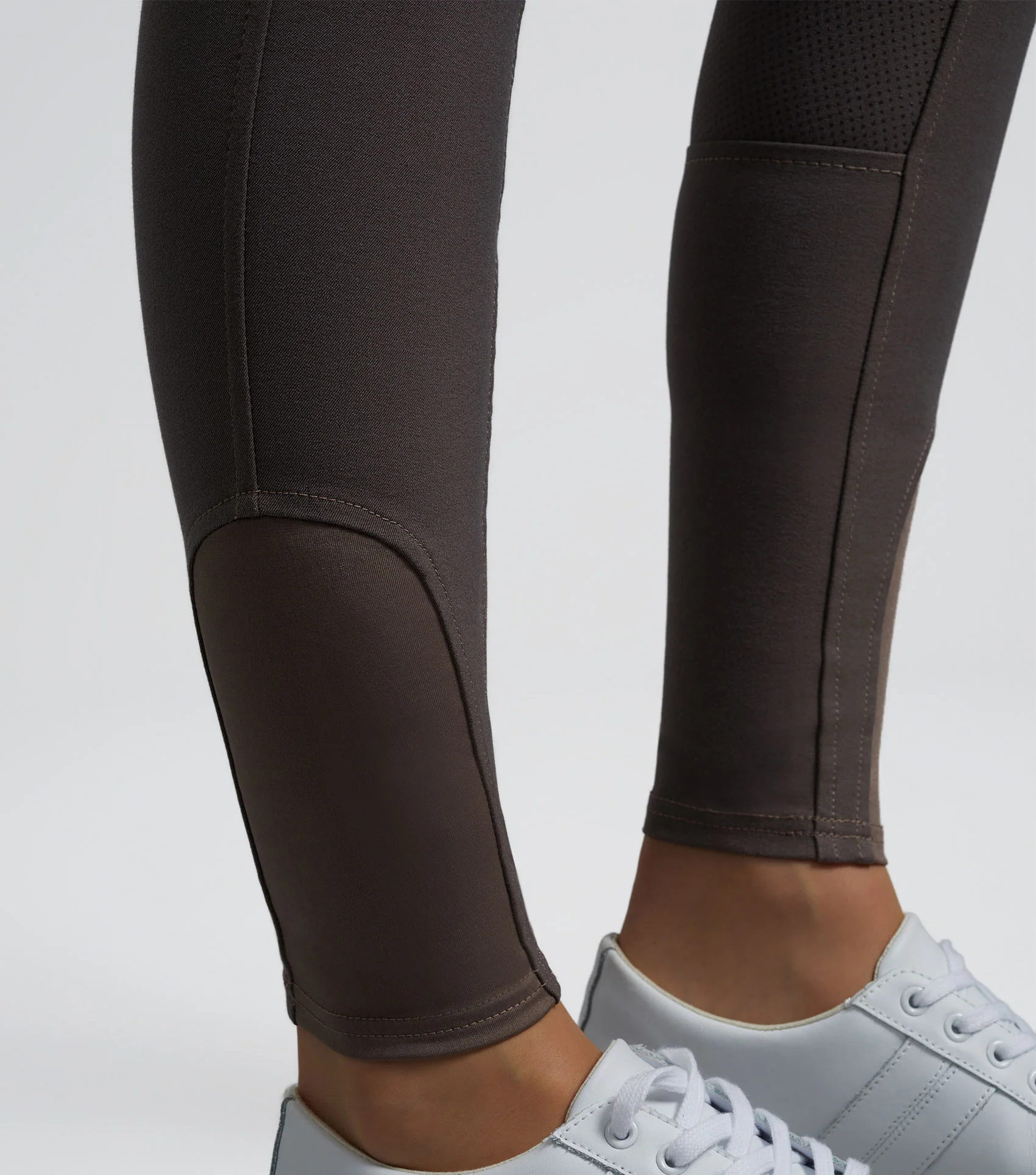 SALE - Virtue Ladies Full Seat Gel Riding Breeches Walnut - Image 5