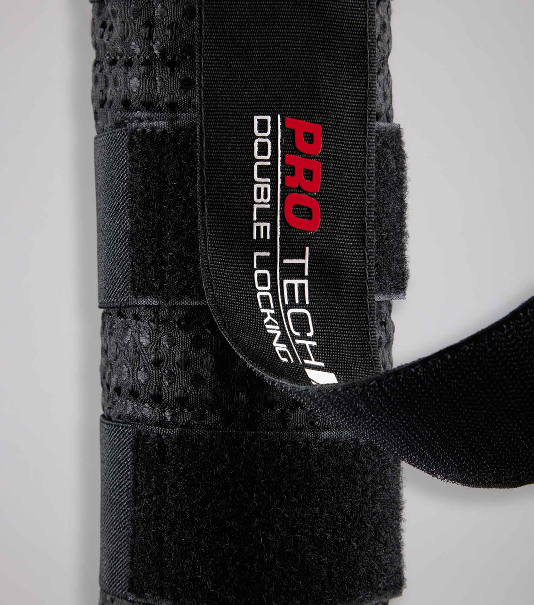 Waffle Quilted Double Locking Tail Guard Black - Image 4